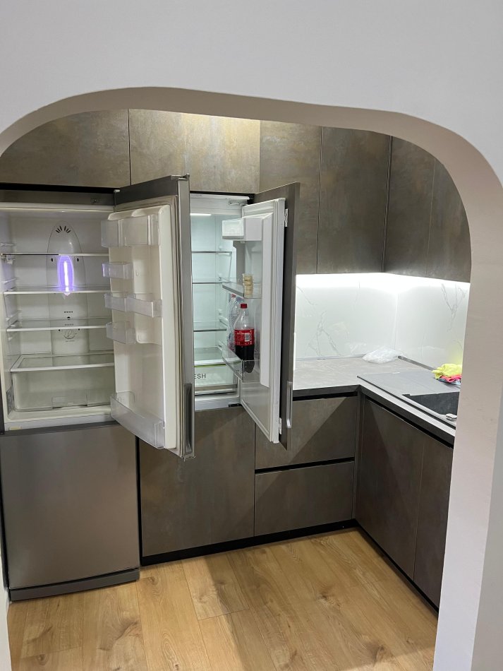 Tirane, jepet me qera apartament 1+1 Kati 4, 65 m² 470 € (Ish Parku i Autobuzave)