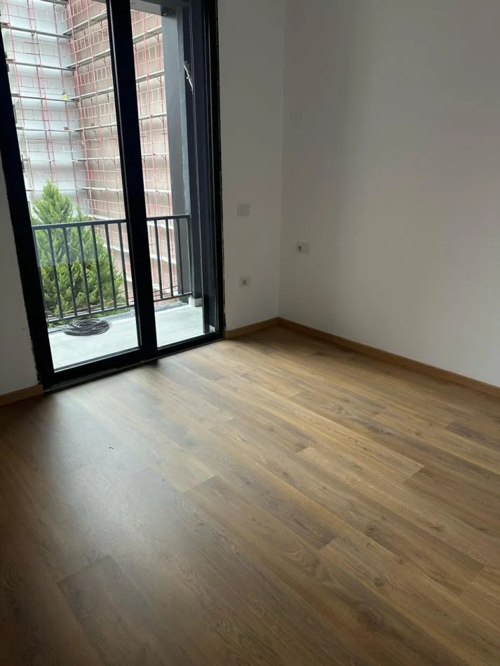 Tirane, jepet me qera apartament 1+1 Kati 8, 70 m² 550 € 