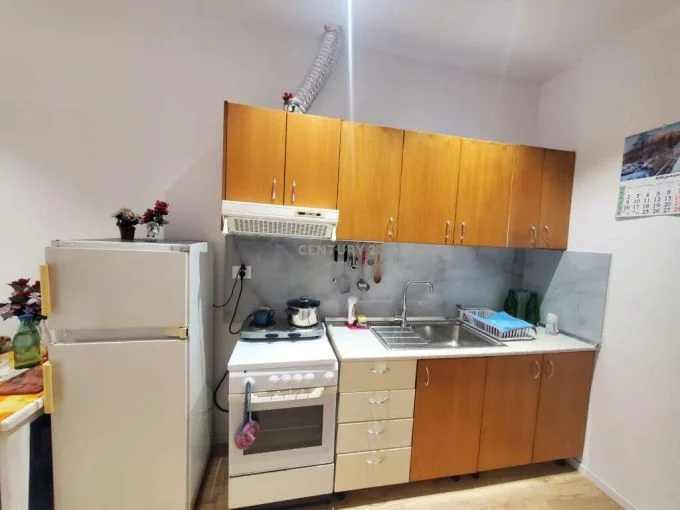Tirane, jepet me qera apartament 1+1+Aneks Kati 0, 50 m² 300 € (Fresku)