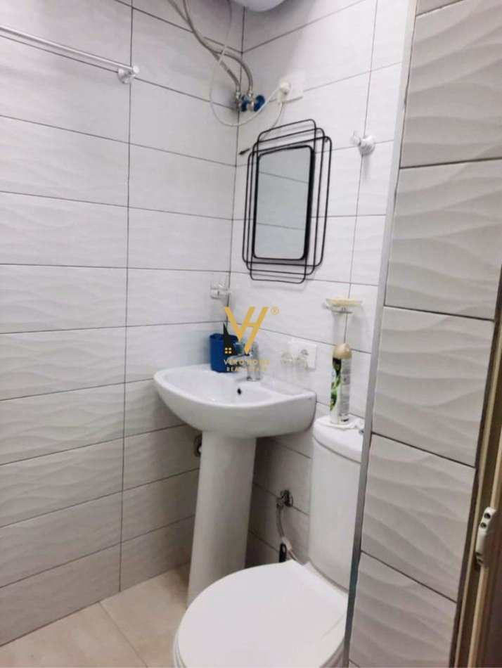 Tirane, jepet me qera garsonier Kati 1, 40 m² 300 € (ISH PARKU)