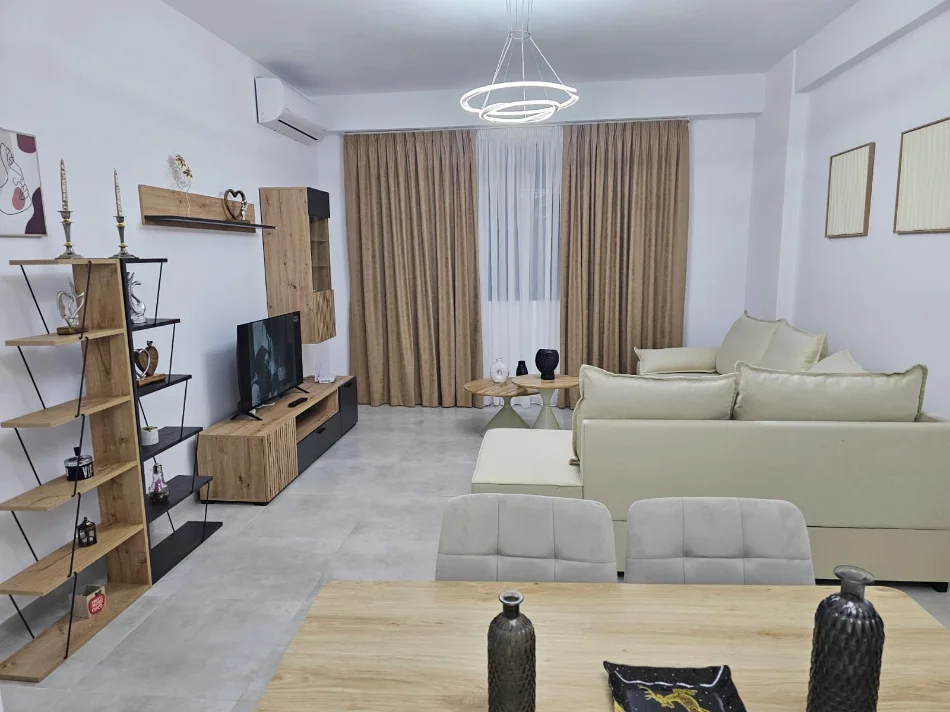 Tirane, jepet me qera apartament 1+1 Kati 6, 67 m² 530 € 