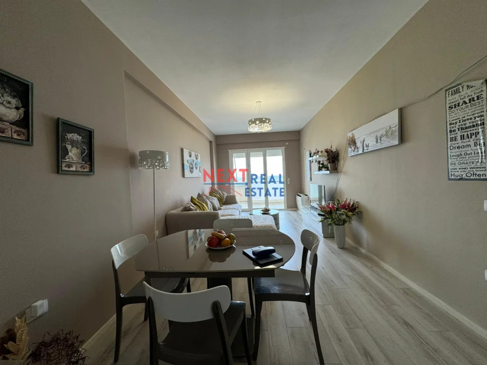 Vlore, shitet apartament 1+1+Ballkon Kati 4, 86 m² 284.460 € (LUNGOMARE)