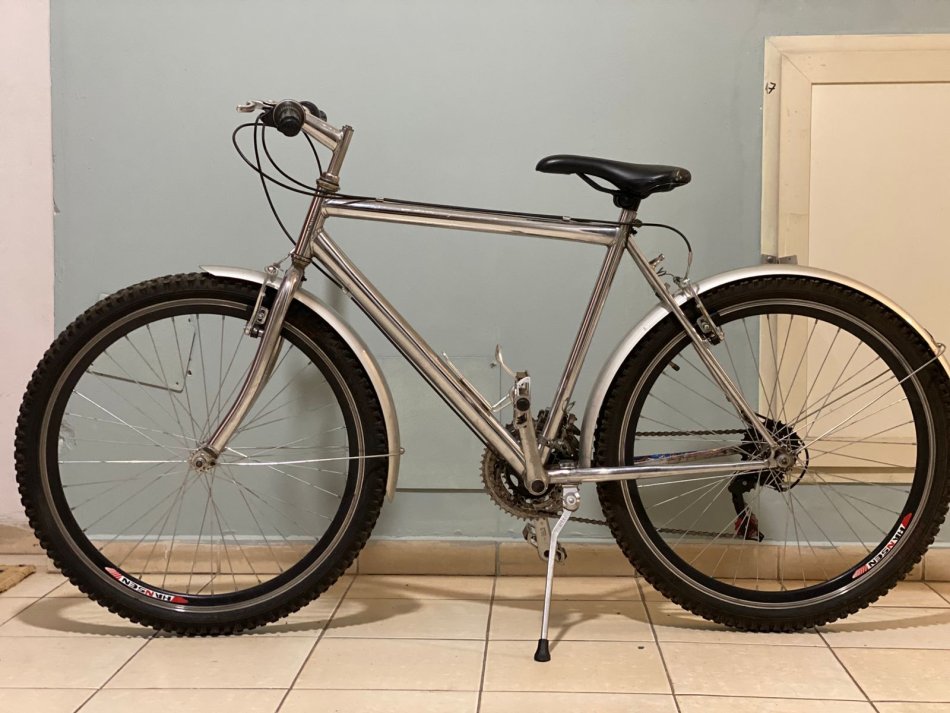 Tirane, shes biciklete Shitet Bicikletë (MTB) – Gjendje shumë e mirë! gri metalizato 160 €