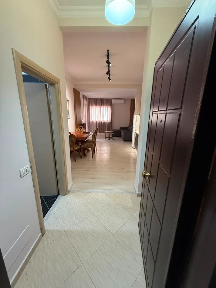 Tirane, jepet me qera apartament 1+1 Kati 2, 64 m² 450 € (ELEONORA)