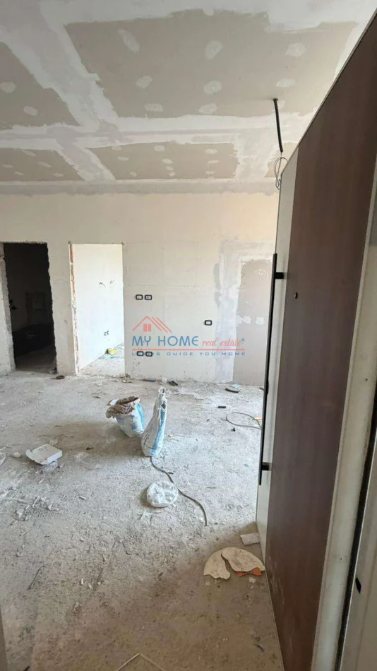 Tirane, shitet apartament 1+1+Ballkon Kati 7, 54 m² 125.000 € (Rruga e Kavajes)