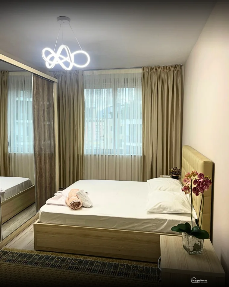 Tirane, jepet me qera apartament 1+1+Ballkon Kati 9, 70 m² 900 € (Rruga kosovareve)