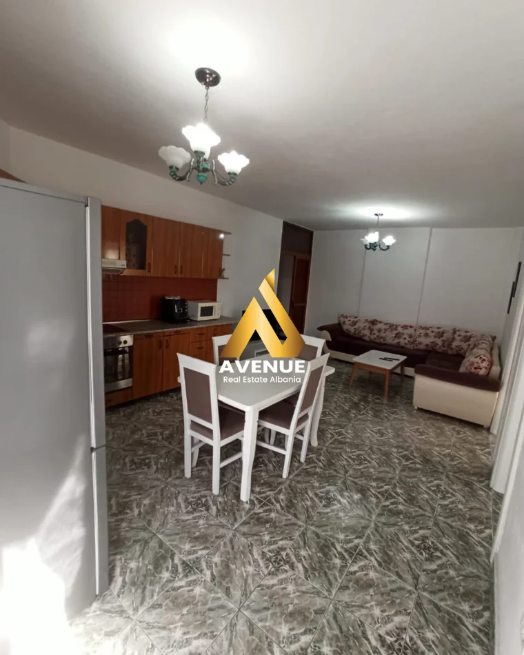 Tirane, jepet me qera apartament 2+1 Kati 6, 85 m² 600 € (Rruga Muzaket)