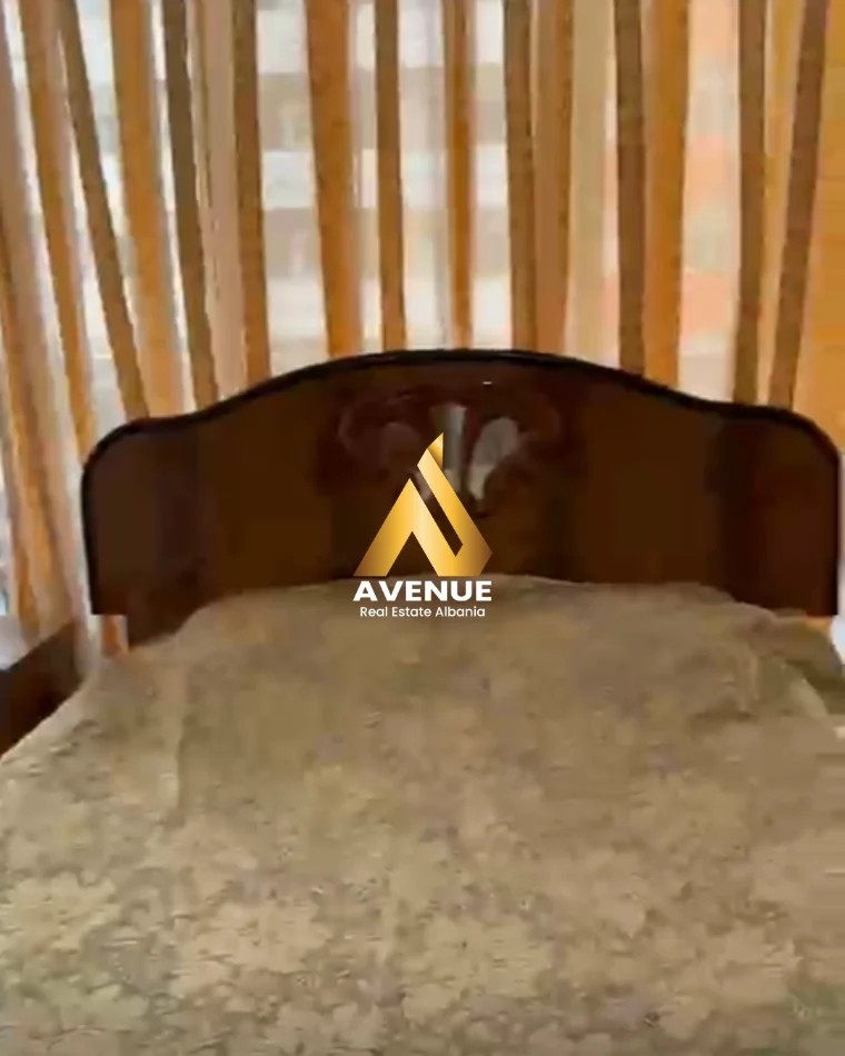 Tirane, jepet me qera apartament 2+1 Kati 3, 100 m² 500 € (Rruga Azem Meshi)