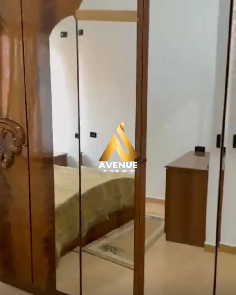 Tirane, jepet me qera apartament 2+1 Kati 3, 100 m² 500 € (Rruga Azem Meshi)