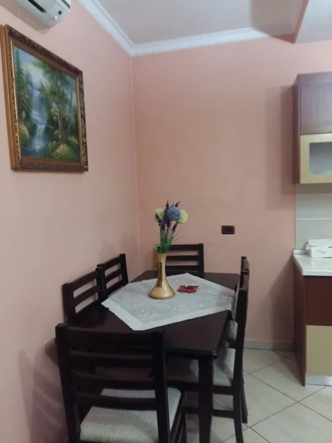 Tirane, jepet me qera apartament 2+1+Ballkon Kati 2, 78 m² 400 € (ne zonen e Don Boskos Tirane)
