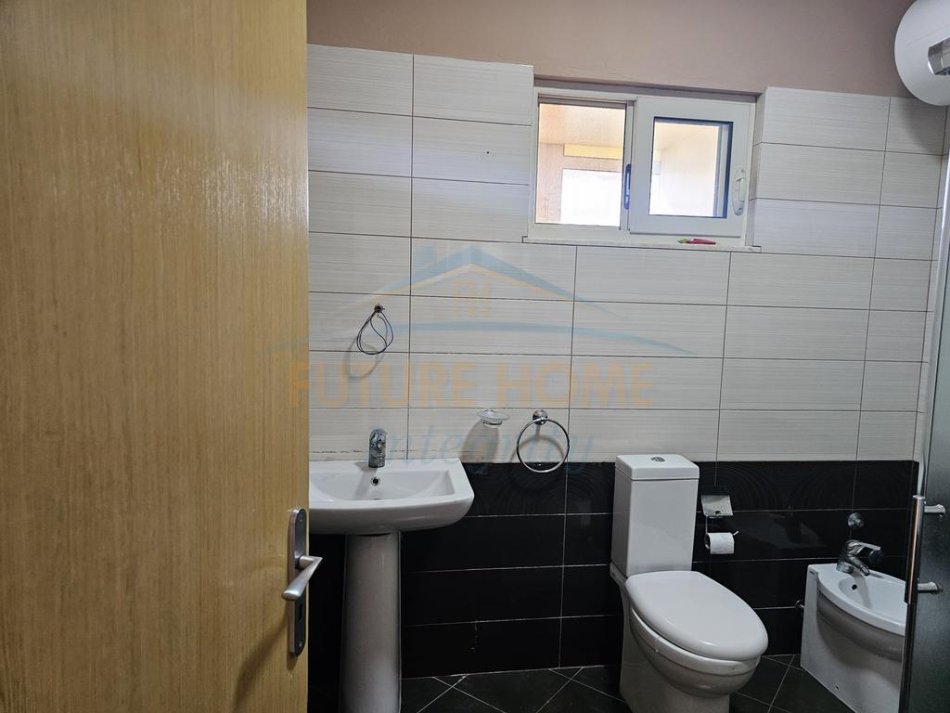Tirane, shitet apartament duplex Dublex , 112 m² 160.000 €