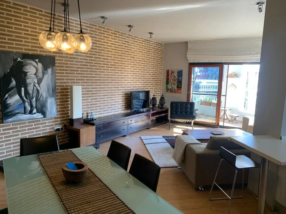 Tirane, jepet me qera apartament 2+1+Ballkon Kati 7, 114 m² 1.500 € (Rruga Abdyl Frasheri)