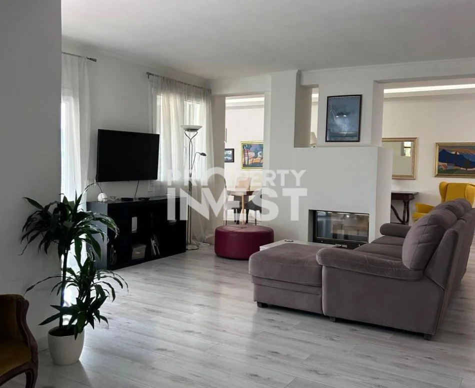 Tirane, shitet apartament 2+1 Kati 10, 197 m² 600.000 € (Blloku)