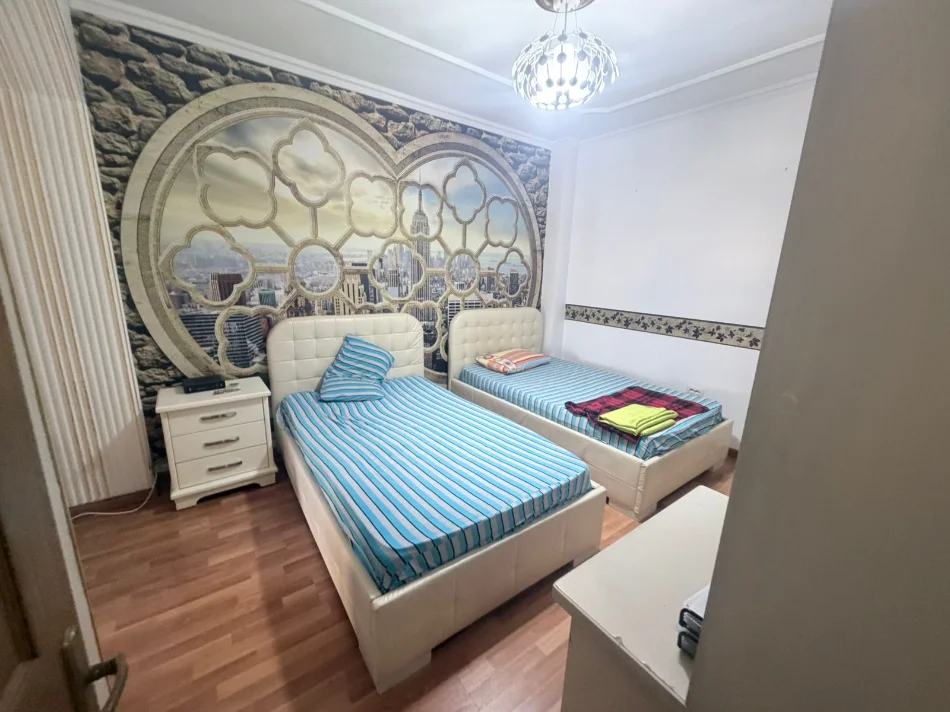 Tirane, jepet me qera apartament 2+1+Ballkon Kati 6, 110 m² 85.000 € (Blloku)