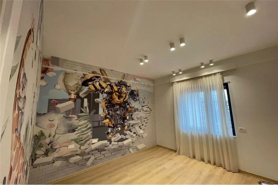 Tirane, jepet me qera apartament 2+1 , 1.200 € (Bulevardi i Ri)