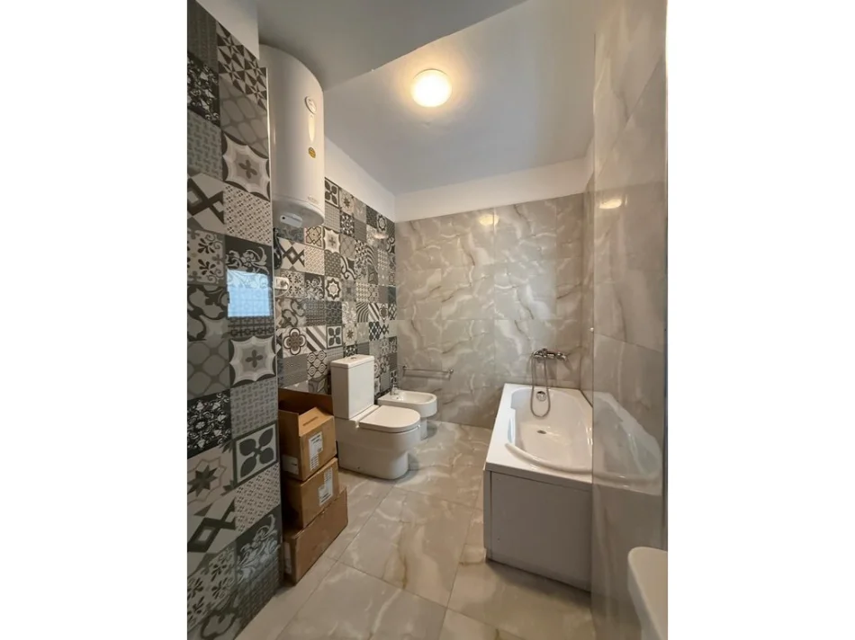 Tirane, shitet apartament 2+1+2 Kati 6, 105 m² 225.000 € (DON BOSKO)