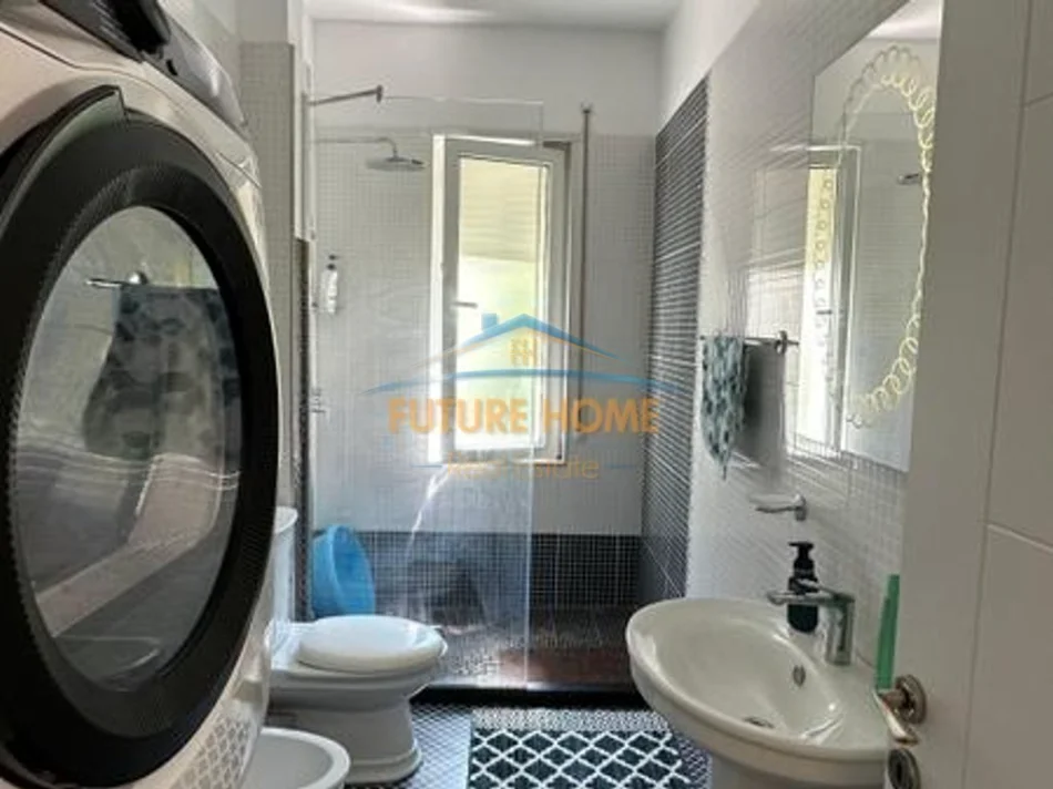 Tirane, jepet me qera apartament 2+1+2+PARKIM, Kati 2, 123 m² 900 € (KOPSHTI BOTANIK)