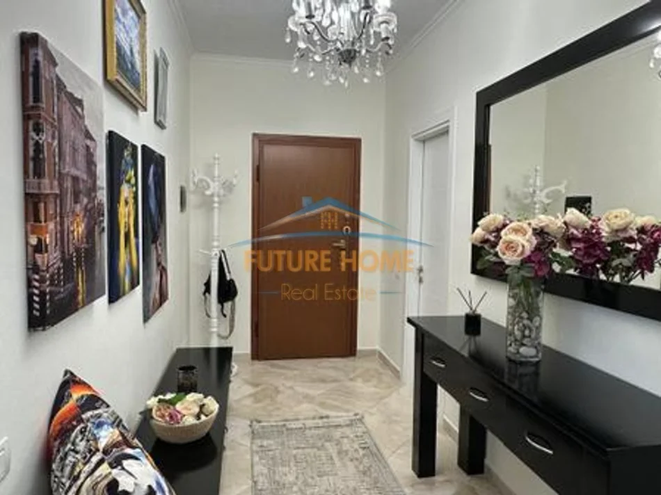 Tirane, jepet me qera apartament 2+1+2+PARKIM, Kati 2, 123 m² 900 € (KOPSHTI BOTANIK)