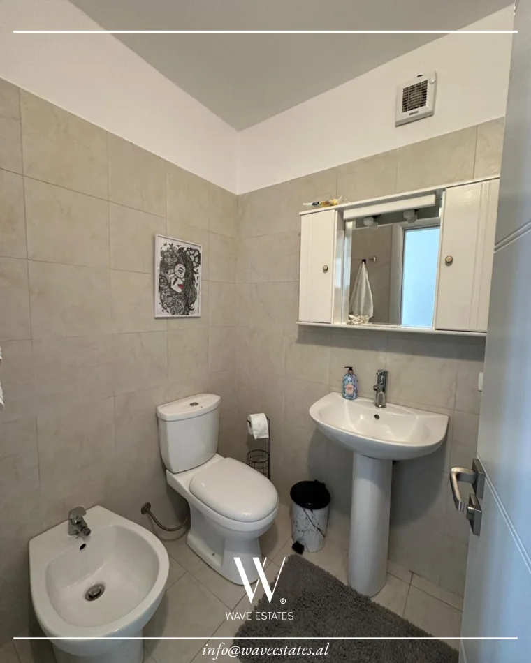 Durres, jepet me qera 2+1 , 112 m² 1.200 € (Vollga)