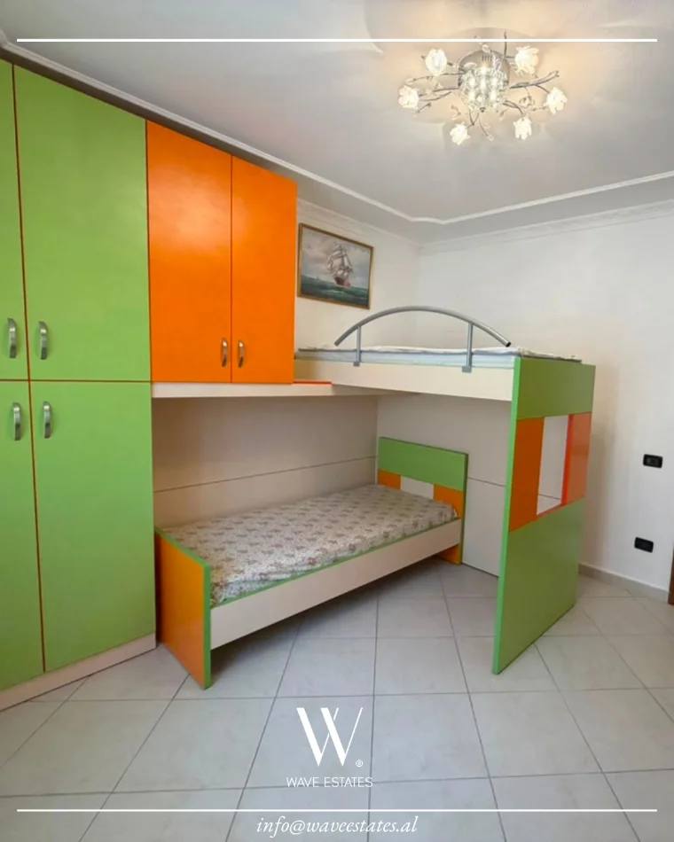 Durres, jepet me qera apartament 2+1 , 150 m² 1.000 € (Vollga)