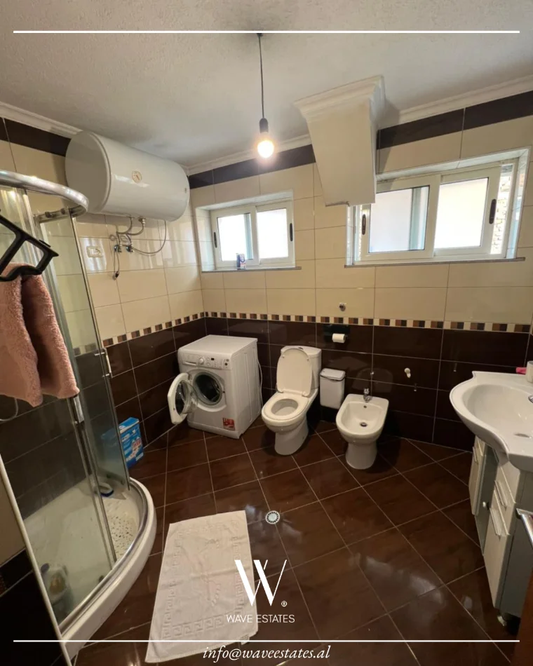 Durres, jepet me qera apartament 2+1 , 90 m² 500 € (Qender)