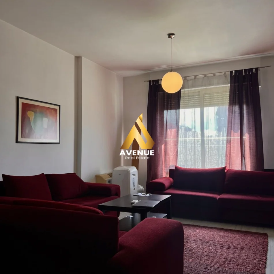 Tirane, jepet me qera apartament 2+1 Kati 6, 70 m² 700 € (Rruga Kavajes)