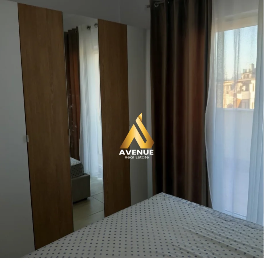 Tirane, jepet me qera apartament 2+1 Kati 3, 75 m² 700 € (Laprak)