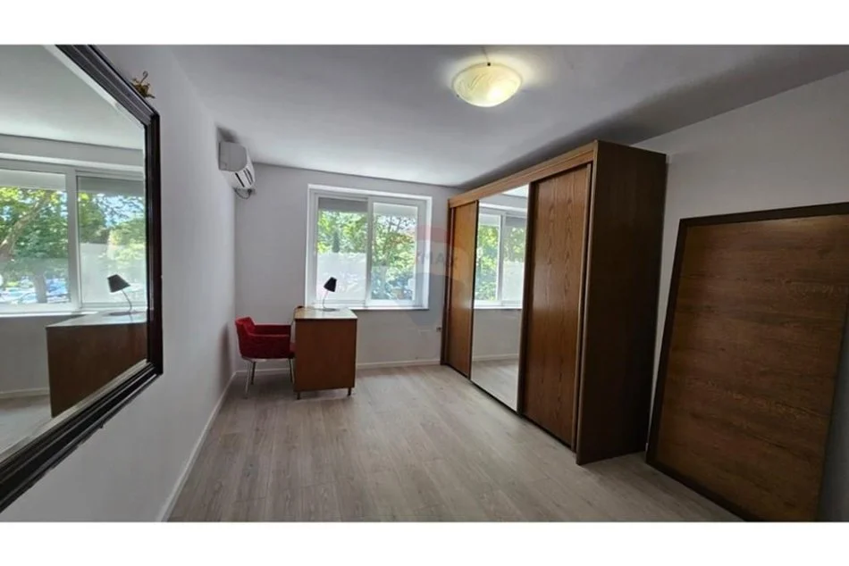 Tirane, jepet me qera apartament 2+1 , 65 m² 580 € (Bulevardi Gjergj Fishta)