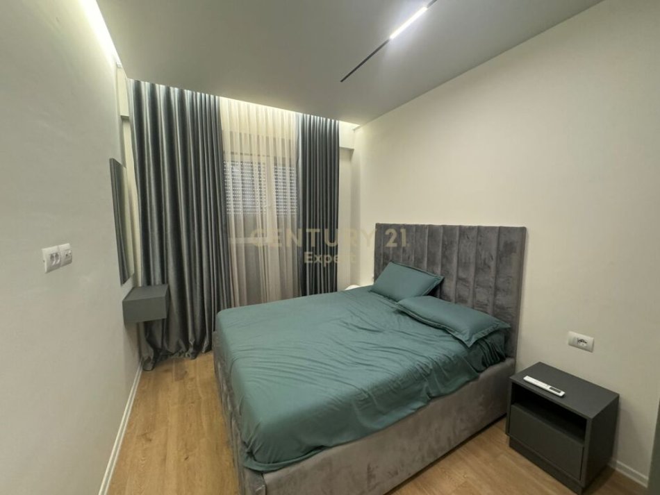 Tirane, jepet me qera apartament 1+1 Kati 2, 64 m² 550 € (Bulevardi i ri)
