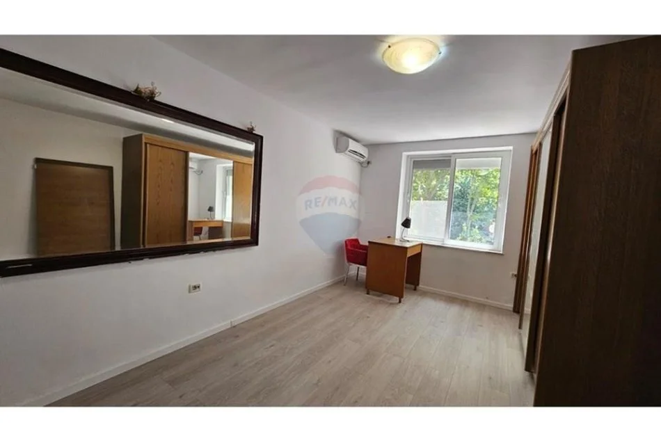 Tirane, jepet me qera apartament 2+1 , 65 m² 580 € (Bulevardi Gjergj Fishta)