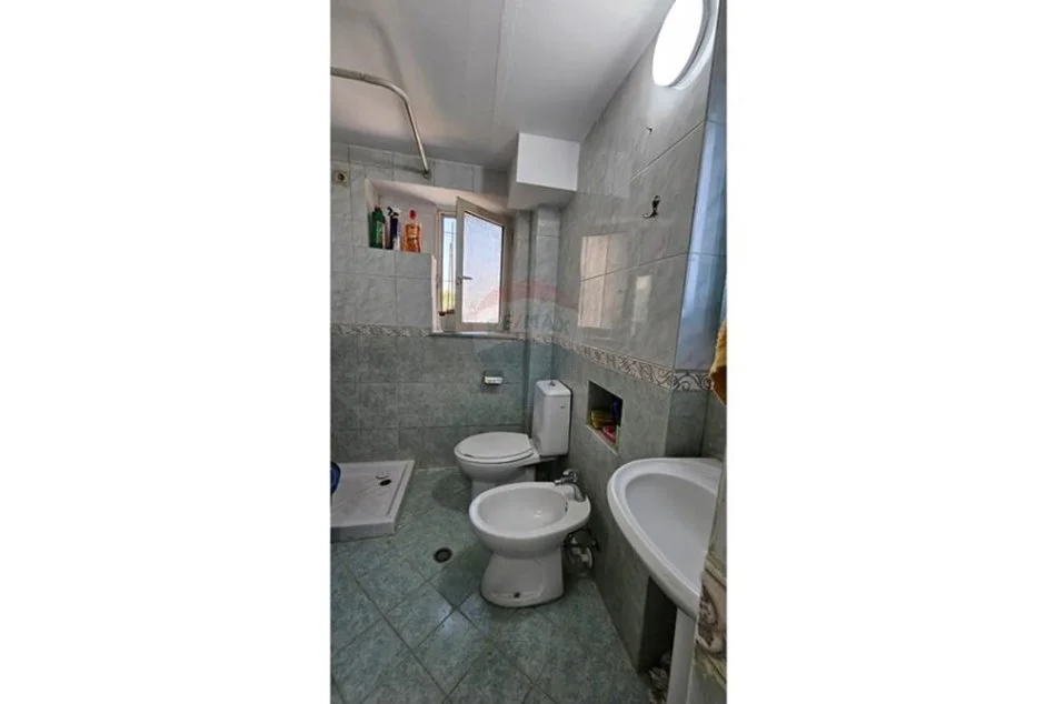Tirane, jepet me qera apartament 2+1 , 65 m² 580 € (Bulevardi Gjergj Fishta)
