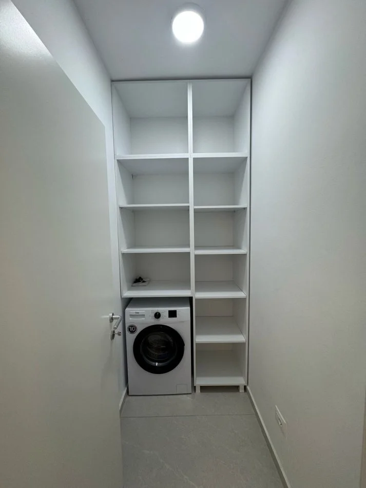 Tirane, jap me qera apartament 1+1 Kati 8, 70 m² 550 € (bulevardi i ri)