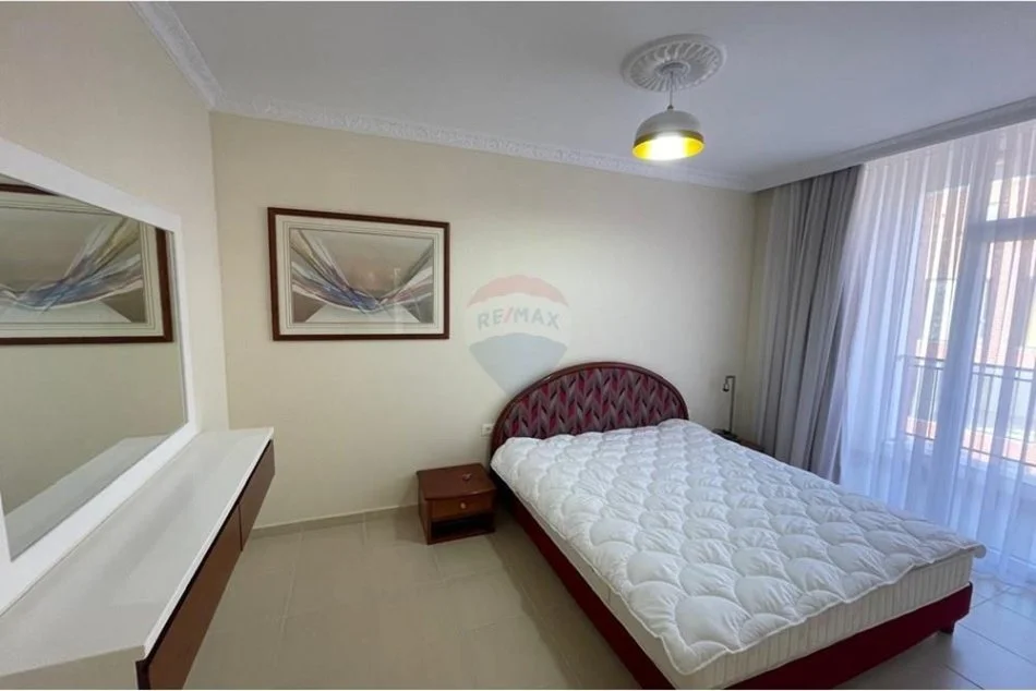 Tirane, jepet me qera apartament 2+1 Kati 6, 116 m² 690 € (Bulevardi i Ri)