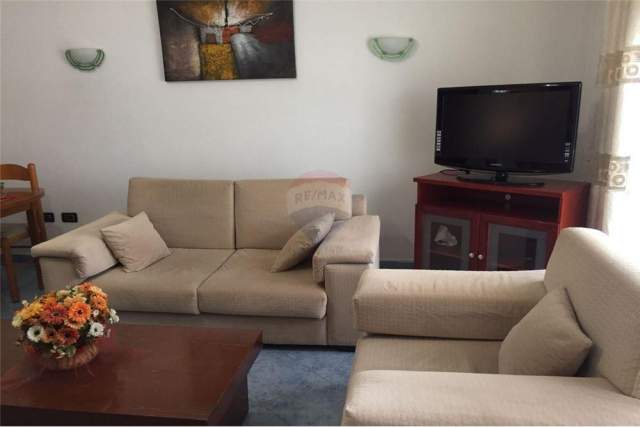 Tirane, jepet me qera apartament 2+1 Kati 3, 111 m² 430 Euro (Don Bosko)