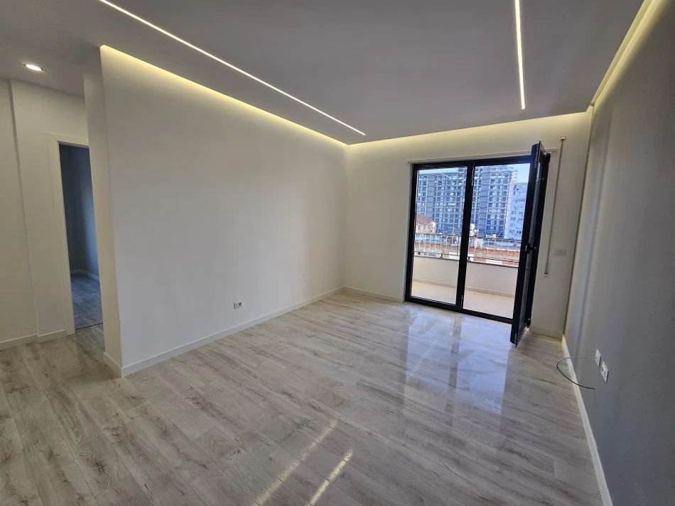 Tirane, shitet apartament 2+1 Kati 5, 92 m² 240.000 € (Fillimi i Bulevardit te Ri)