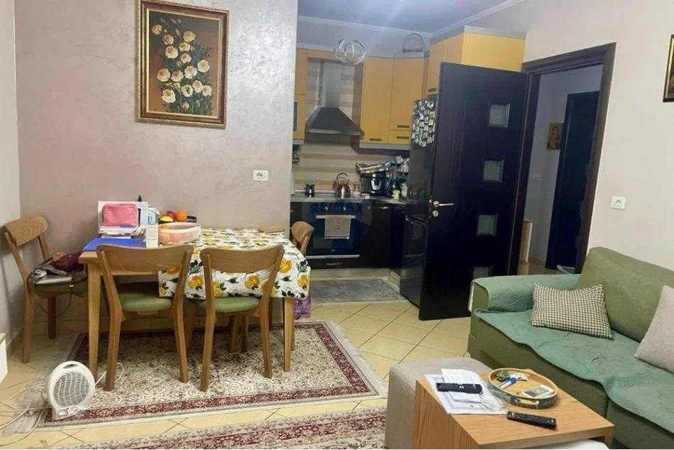 Tirane, shes apartament 2+1 Kati 3, 97 m² 139.000 € (Teodor Keko)