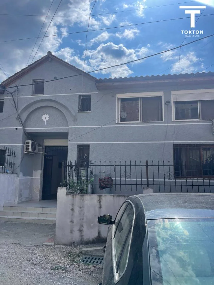 Tirane, shitet ambjent biznesi Kati 3, 910 m² (Afer Liqenit te Linzes)