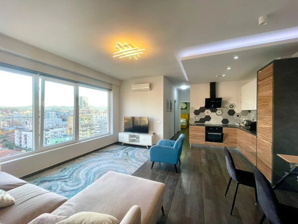 Tirane, jepet me qera apartament 2+1 Kati 9, 90 m² 1.000 € (PAZARI RI)