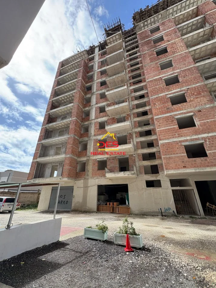 Vlore, shitet apartament 2+1+Ballkon Kati 10, 103 m² 113.000 € (Rruga Gjergj Kastrioti)