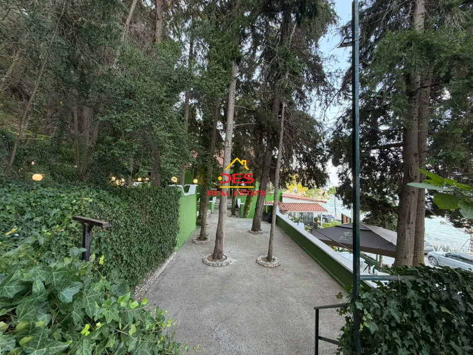 Vlore, jepet me qera bar-resorant Kati 0, 2.000 € (Rruga Aleksandër Moisu)