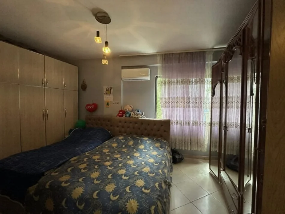 Tirane, shitet apartament 1+1 Kati 2, 78 m² 120.000 € 