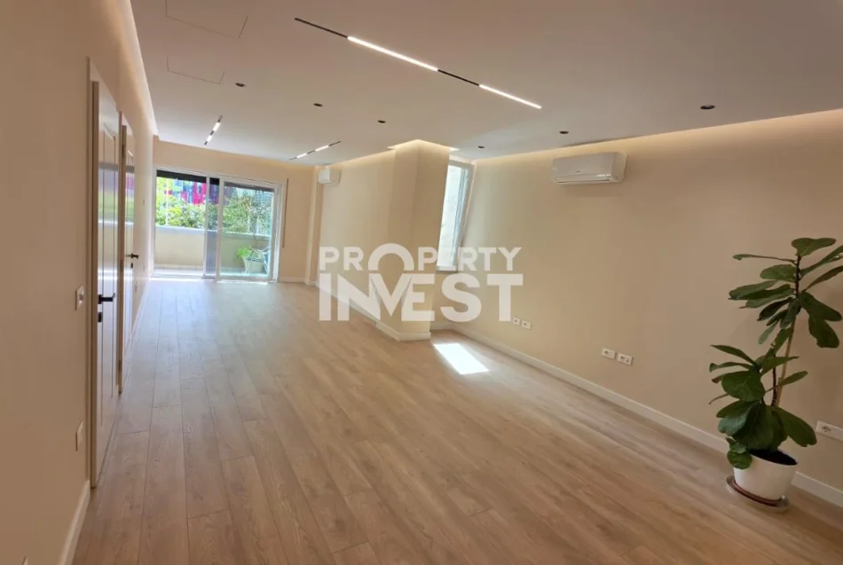 Tirane, jepet me qera zyre Kati 2, 131 m² 2.500 € (Stadiumi Air Albania)