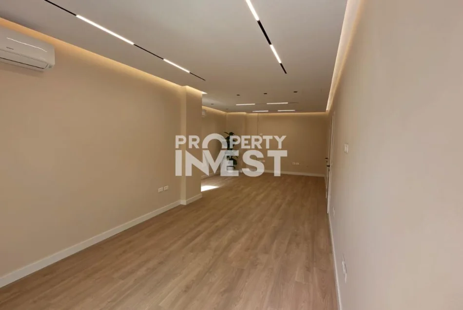 Tirane, jepet me qera zyre Kati 2, 131 m² 2.500 € (Stadiumi Air Albania)