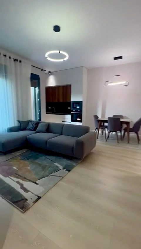 Tirane, jepet me qera apartament 1+1 Kati 2, 75 m² 900 € (Rruga e kosovareve)