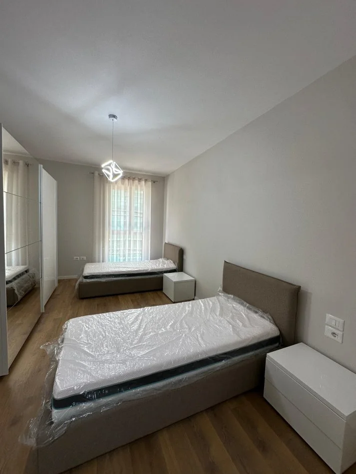 Tirane, jepet me qera apartament 2+1 Kati 6, 100 m² 700 € (rruga don bosko)