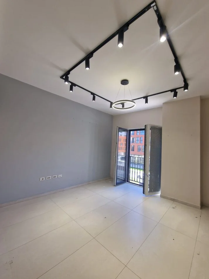 Tirane, jepet me qera zyre Kati 1, 80 m² 600 € (ASTIR KOMPLAKSI JOLLA)