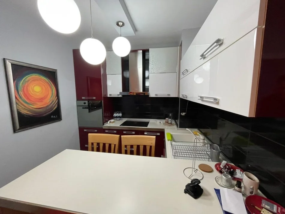 Tirane, shitet apartament 2+1+Ballkon Kati 2, 100 m² 235.000 € 