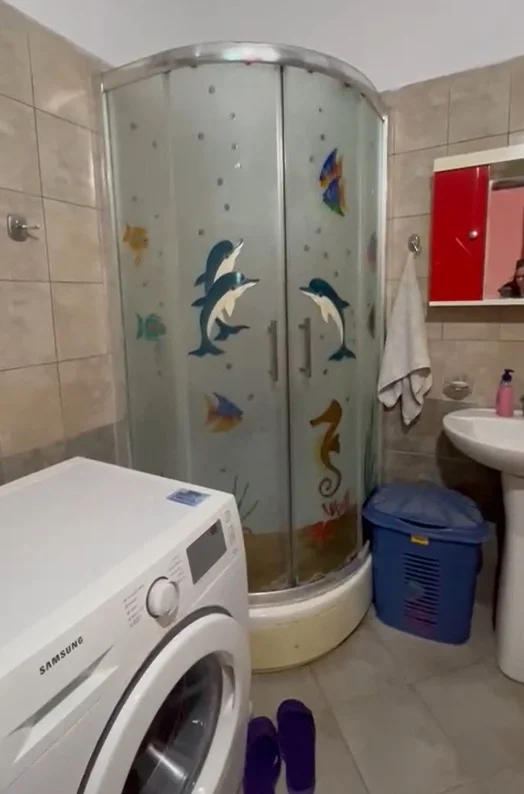 Tirane, jepet me qera apartament 2+1+Ballkon Kati 7, 96 m² 350 € (Misto Mame)