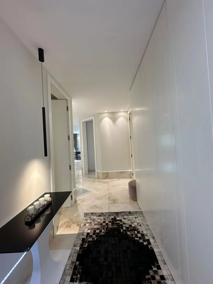 Tirane, shitet apartament 2+1+Ballkon , 117 m² 280.000 € (Liqeni i Thate)