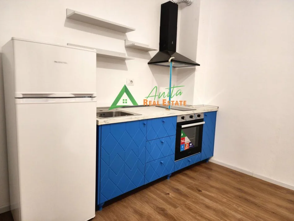 Tirane, jepet me qera apartament 1+1+Ballkon Kati 2, 65 m², 36 000Leke (Ali Demi, komplesi Kaimi)